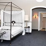 Bischofshof Am Dom 4* Řezno